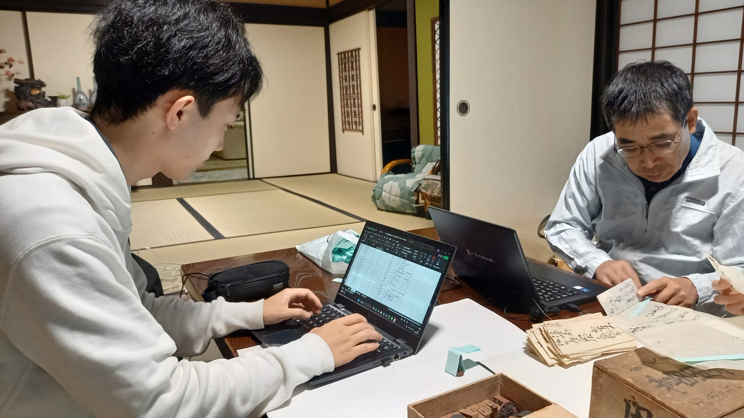 ６月27日（土）古文書調査を実施しました。新たな発見にご期待ください。